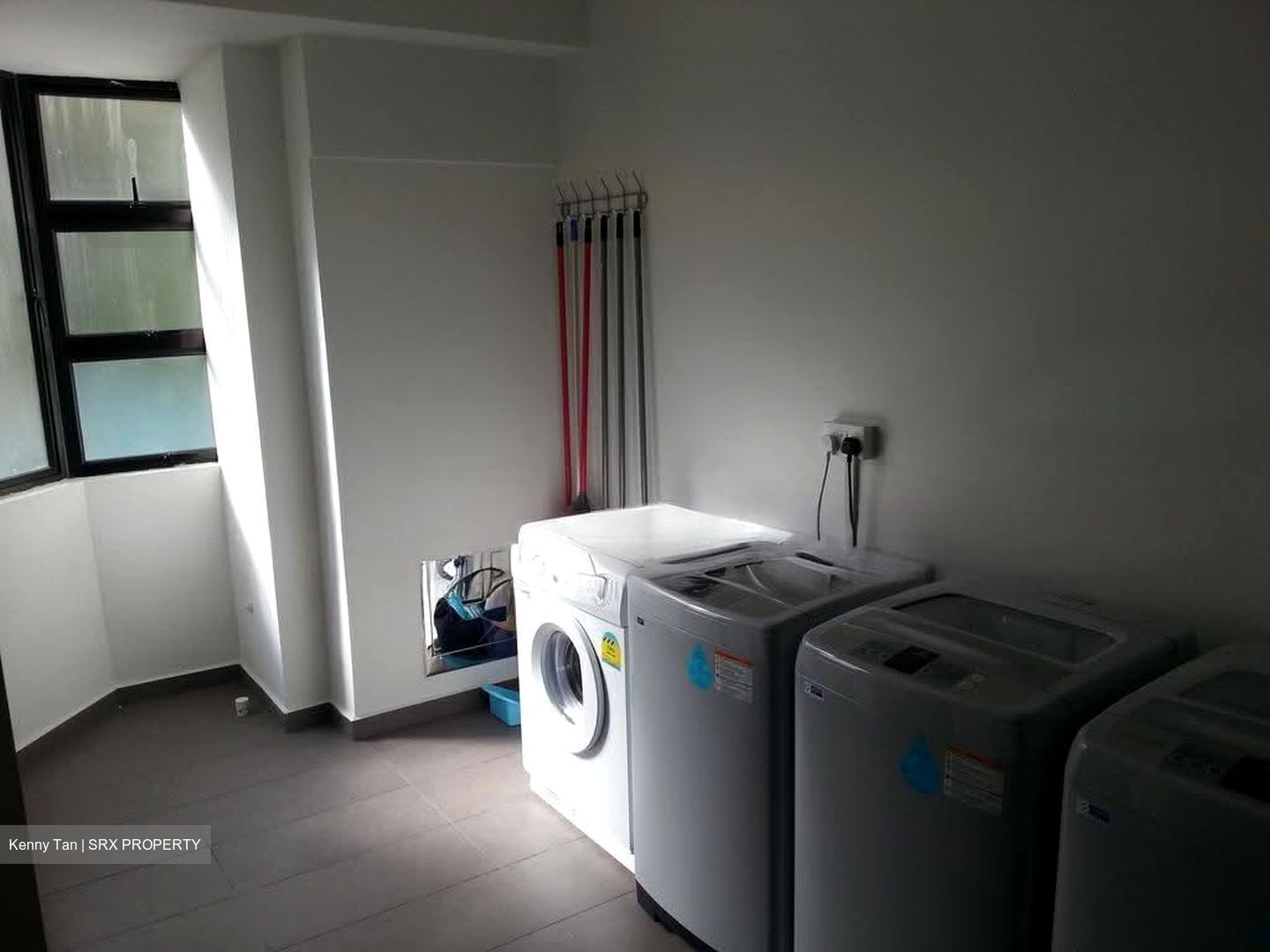 Lakepoint Condominium (D22), Condominium #628793701